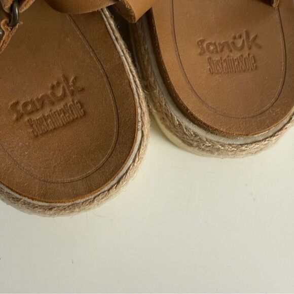 Sanuk Vazon Sustainasoles Strappy Sandals Tan Leather 8 - Picture 4 of 6